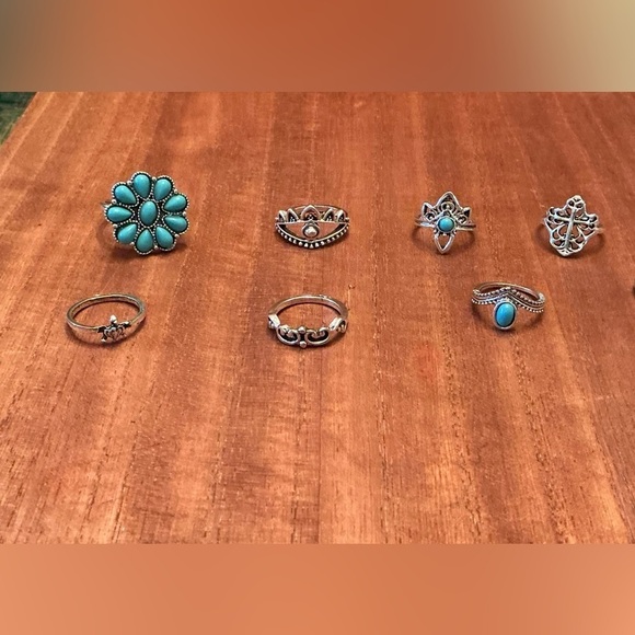 Jewelry - Set of 8 Finger Rings, BN